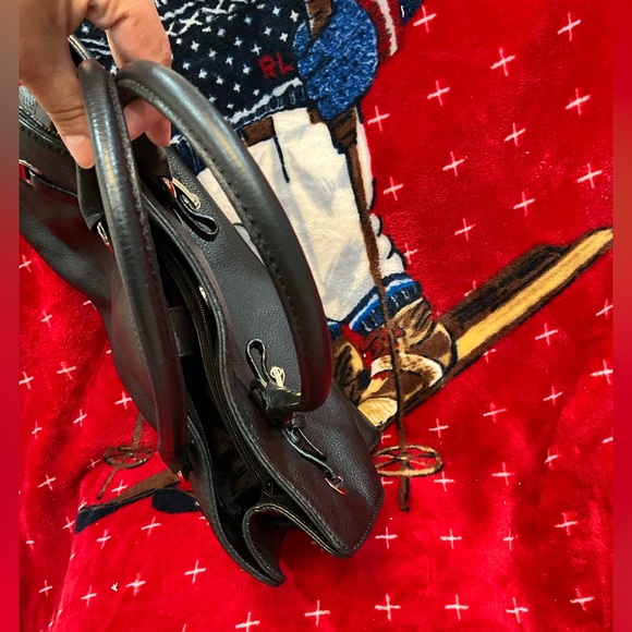 good condition Michael Kors Hamilton Satchel Black Pebbled Leeather - Picture 10 of 16